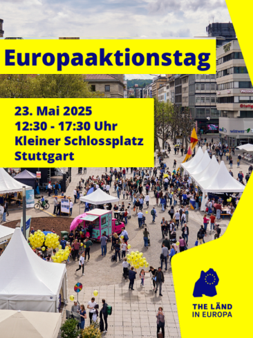 Schlossplatz Stuttgart mit Informationszelten und vielen Menschen