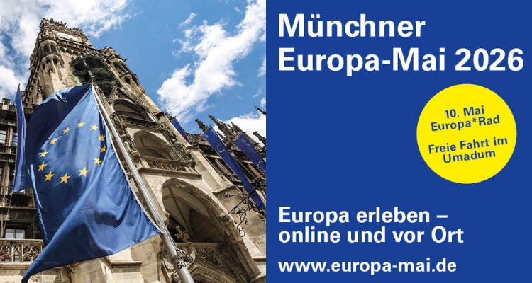 Rathaus München mit wehender EU-Flagge